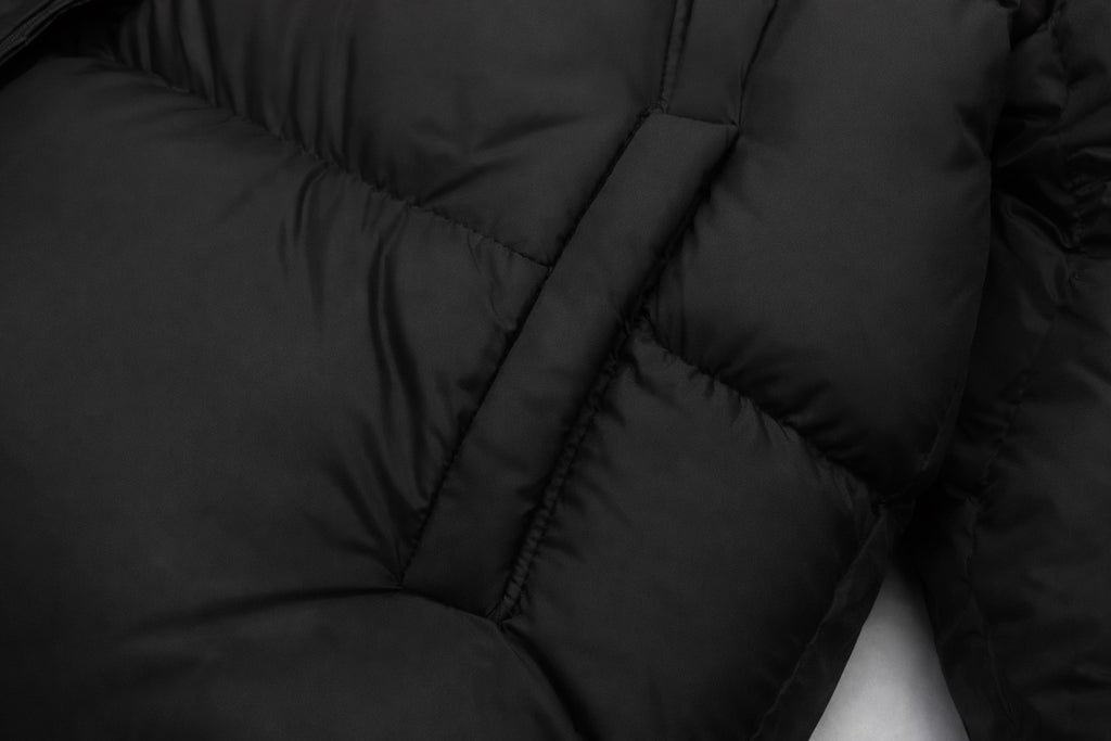 Pufferjacke mit Kapuze