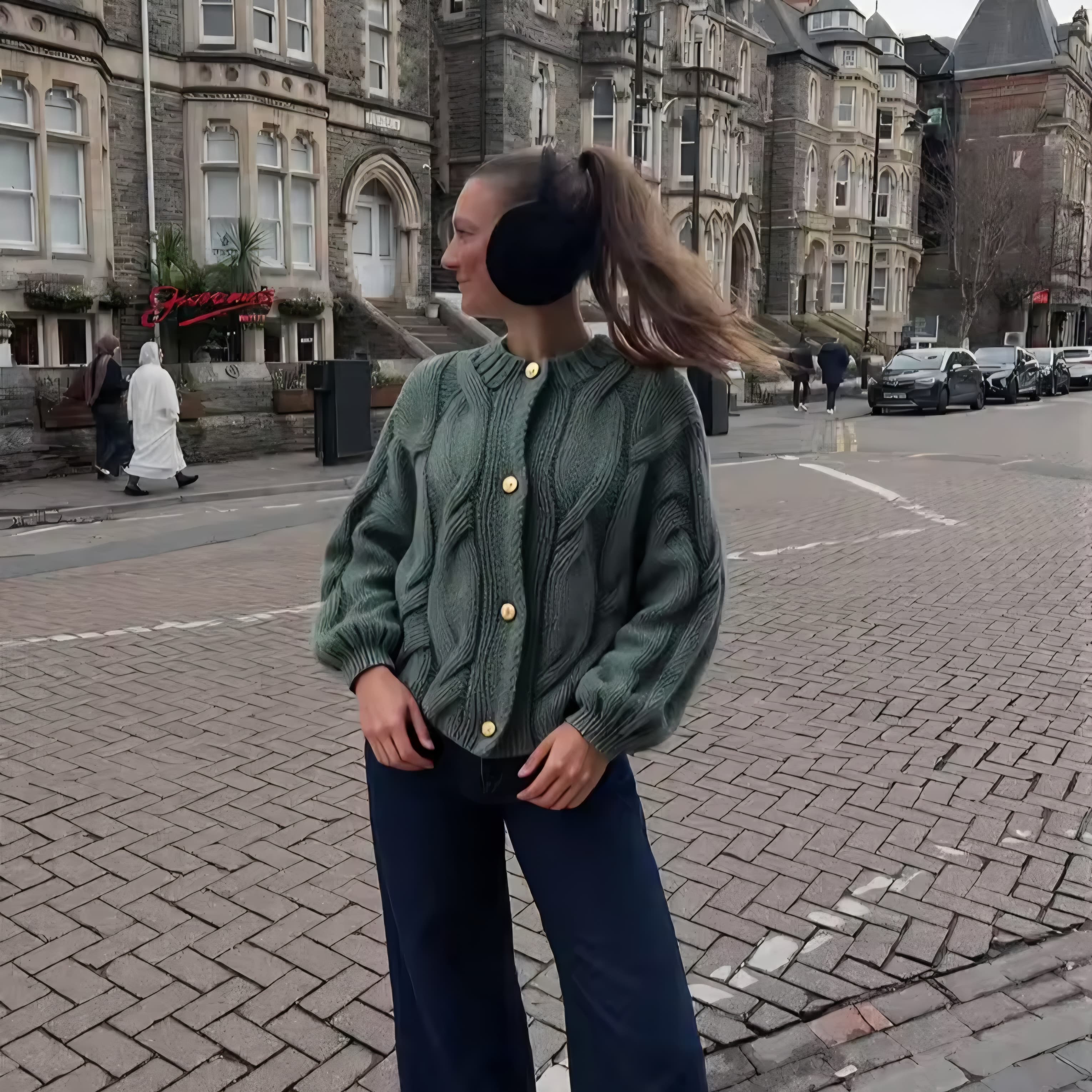 Strickoberteil mit Zopf Muster