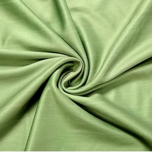 Sommerkleid mit Cut-Out und Blumenmuster