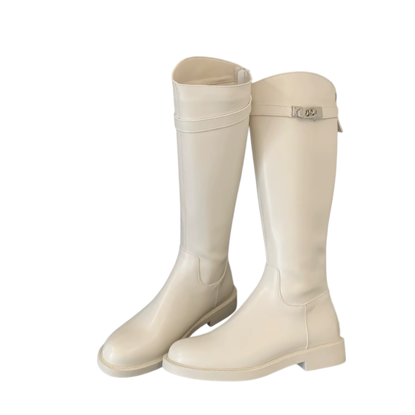 Stiefel mit Metallschnalle