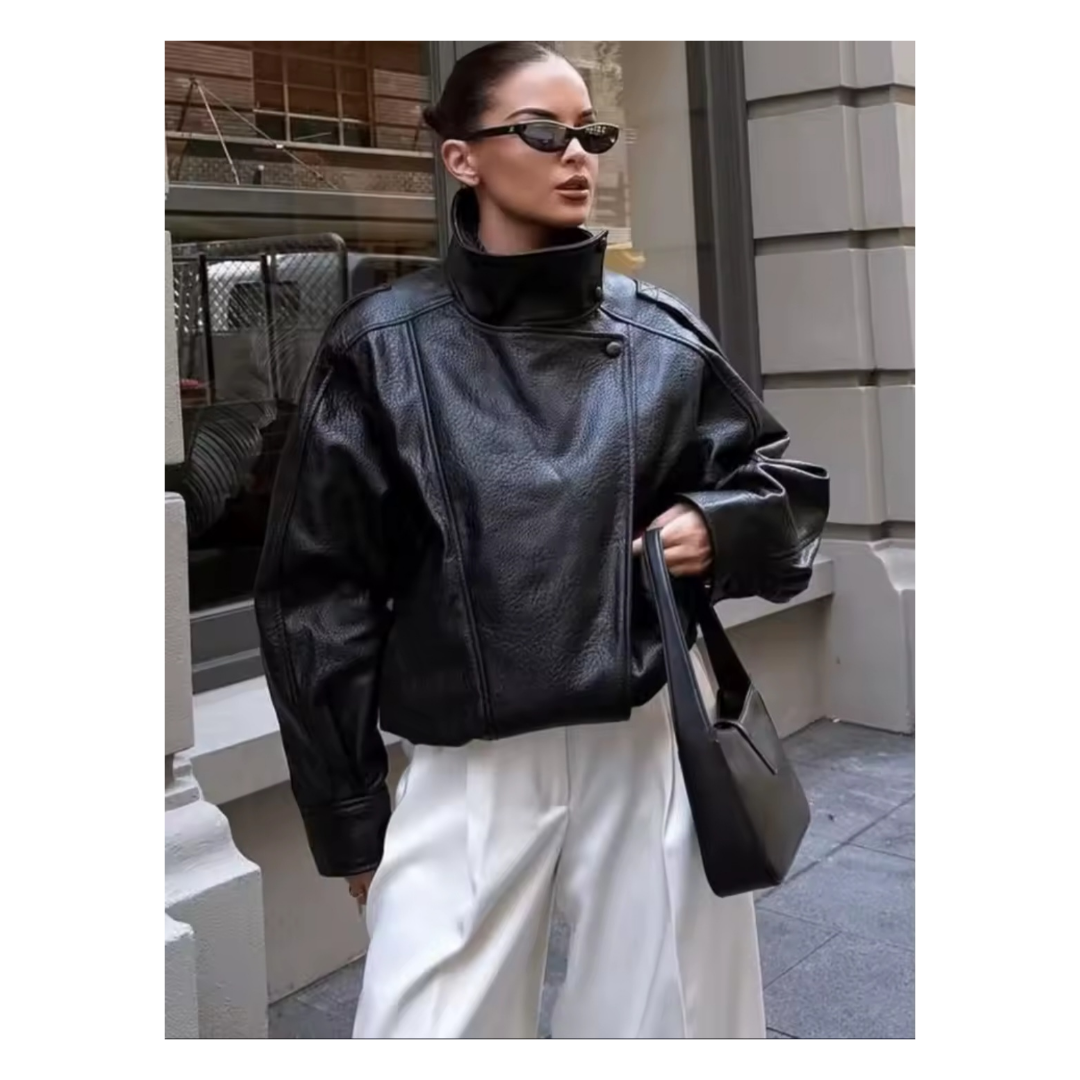 Kunstlederjacke mit Stehkragen
