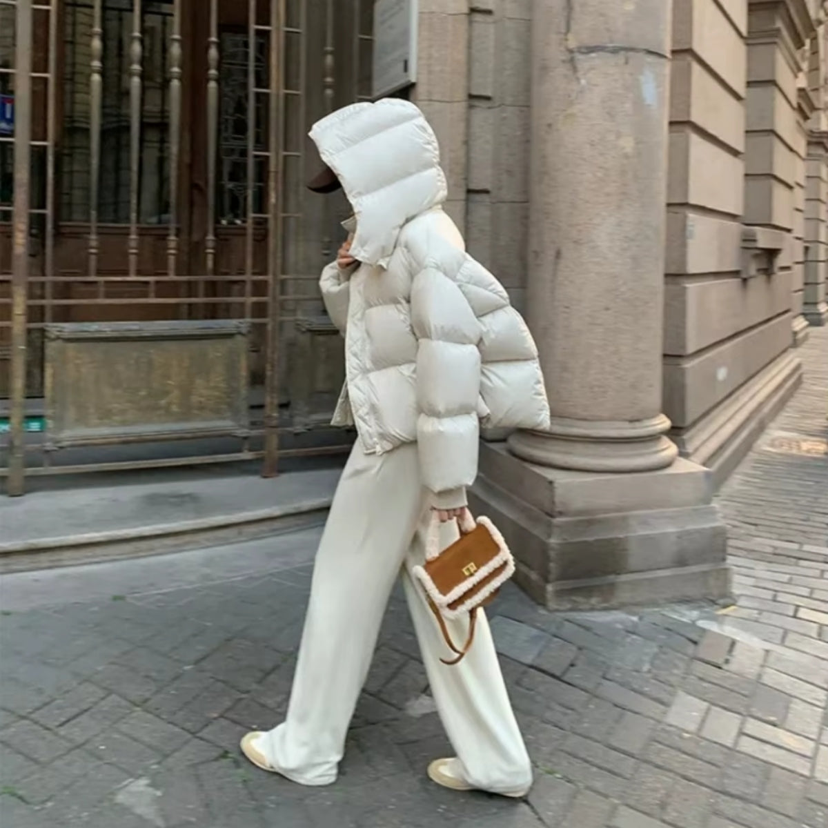 Pufferjacke mit Kapuze